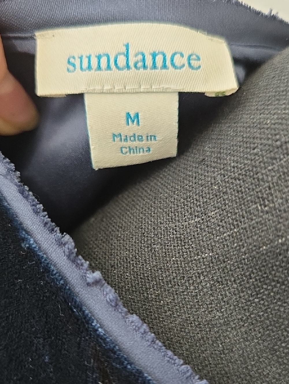 Sundance Navy Blue Garment - Picture 4 of 8